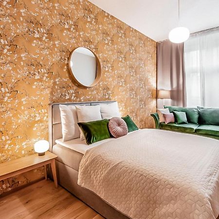 Turnkey I Main Bus Station Apartments Prag Exterior foto