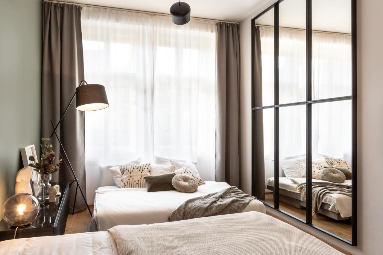 Turnkey I Main Bus Station Apartments Prag Exterior foto