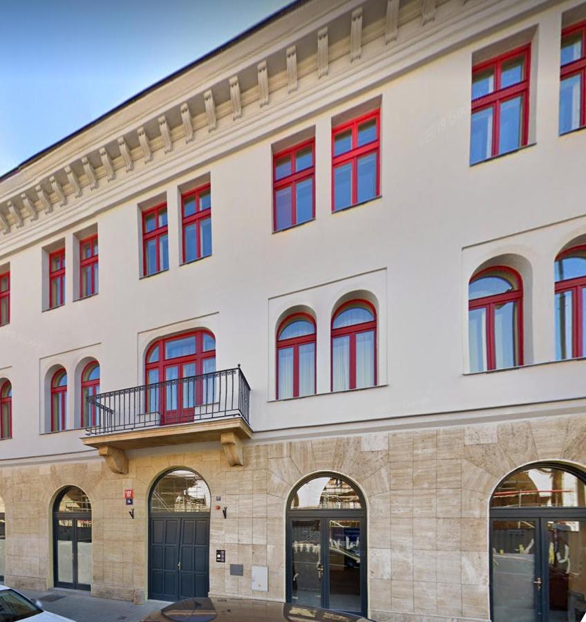 Turnkey I Main Bus Station Apartments Prag Exterior foto