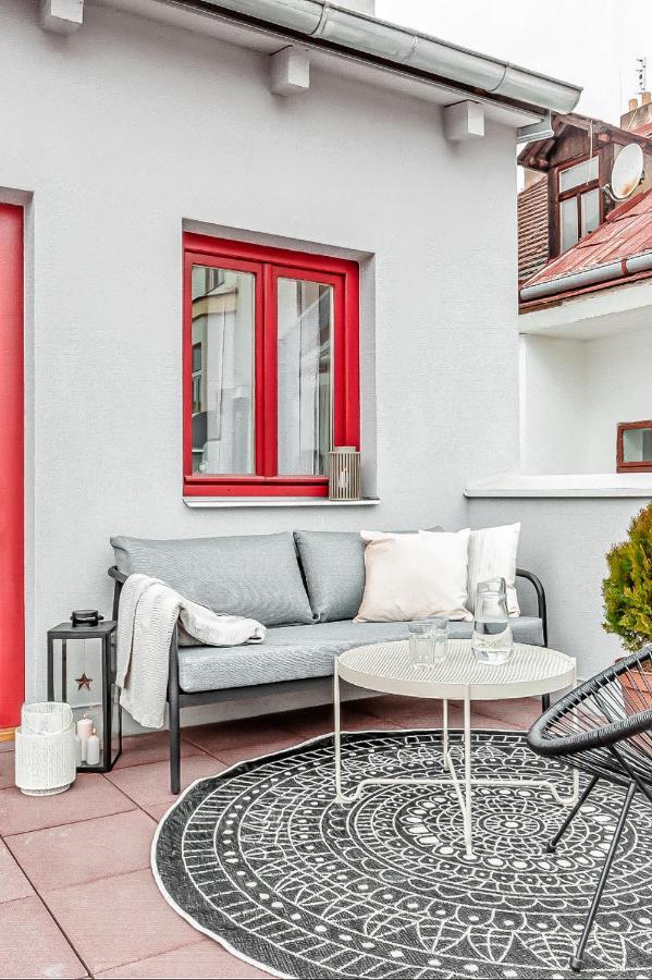 Turnkey I Main Bus Station Apartments Prag Exterior foto